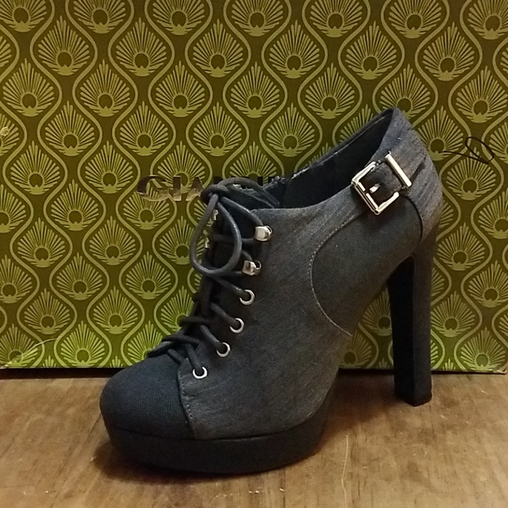 SALE ...Gianni Bini booties